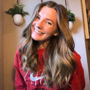 Meet your Posher, Dayna